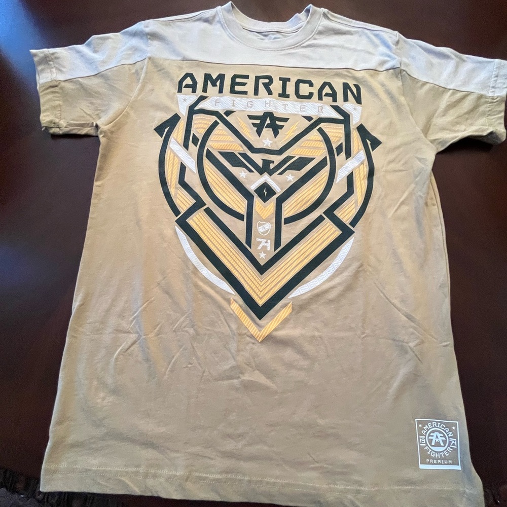 American Fighter by Affliction Beige Graphic T-Shirt NWT